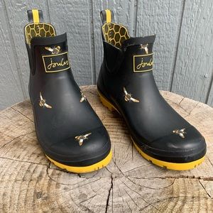 Joules Wellibob Pull-on SHORT Rain Boots BLACK W/ BEES Woman's Size UK 7 US 9